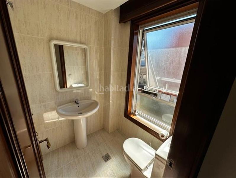 Foto 2119f51b-ffad-4ec1-a6c6-72be96cb1309. Büro in Casco Vello Vigo