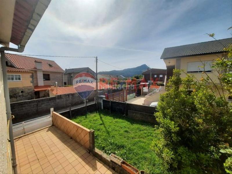 Foto accc4c43-8e2c-4ca8-9dcd-59727f2a4003. Casa en Sardoma - Castrelos Vigo