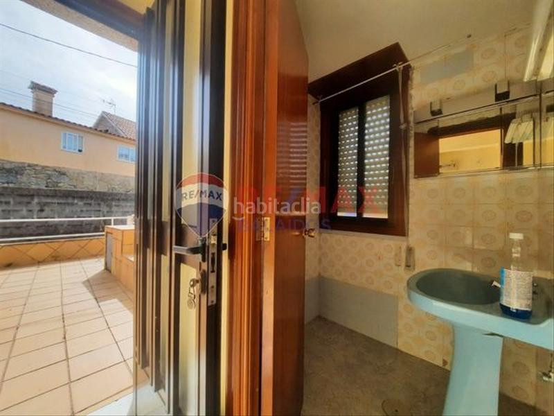 Foto e2607cab-70a6-4841-a316-78deb5d48a7b. Haus mit parking in Sardoma - Castrelos Vigo