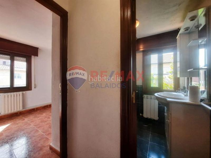 Foto b0518bf8-e90f-46a3-9690-d224c3288791. House with parking in Sardoma - Castrelos Vigo