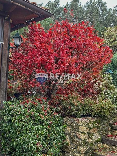 Foto 8635ce0c-59fc-4765-aca9-513f38ffb096. Casa amb aparcament a Rosal (O)
