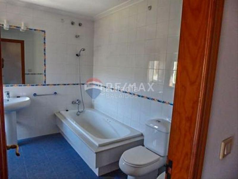 Foto cc1b8fe1-a3e3-49dd-93de-fa12c69cddf1. Casa en Baiona