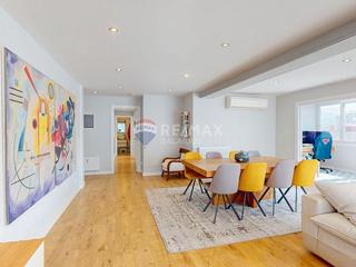 Etagenwohnung in Rúa de Urzáiz