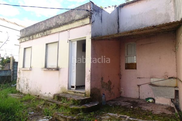 Foto 41250fd5-c35b-47ad-aab7-d4dacf616516. Casa amb aparcament a Plaza de la industria Vigo