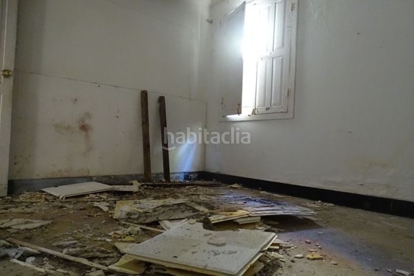 Foto 5a02c70a-53b5-4464-96c3-eaec8f895a7c. Casa amb aparcament a Plaza de la industria Vigo