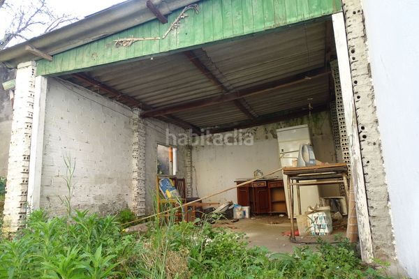 Foto c1250de8-d424-4370-840c-6b9626085a82. Casa amb aparcament a Plaza de la industria Vigo