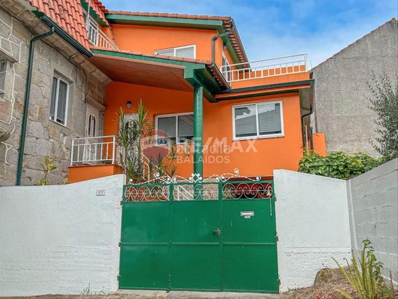 Foto 3addd023-796e-45ce-8e53-93c3e7533ff8. Casa adossada amb calefacció aparcament a Sardoma - Castrelos Vigo