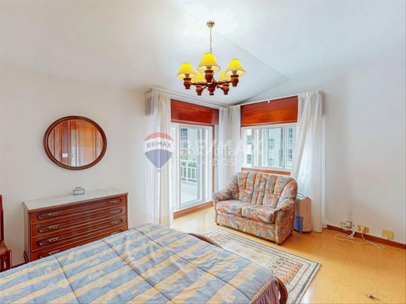 Foto a4e5e71e-e21c-4572-a675-fbbfc7613a5c. Casa adossada amb calefacció aparcament a Sardoma - Castrelos Vigo