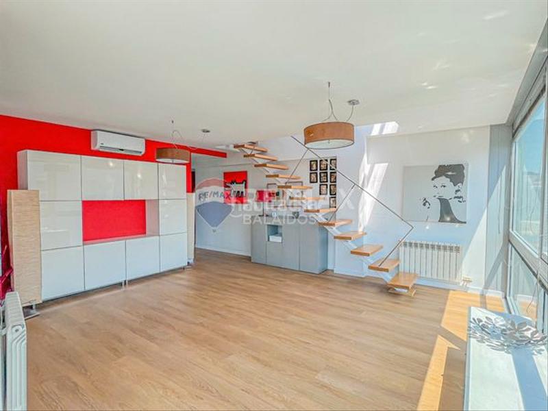 Foto 4ebe7a85-389d-468d-9c83-9dd4968e5f55. Zweistöckige wohnung mit heizung parking in Zona Fernández Labreda Pontevedra