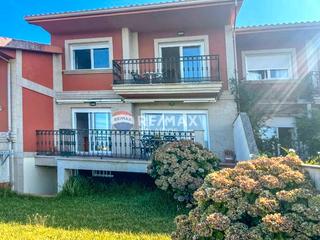 Casa adossada  Rúa do profesor hermida