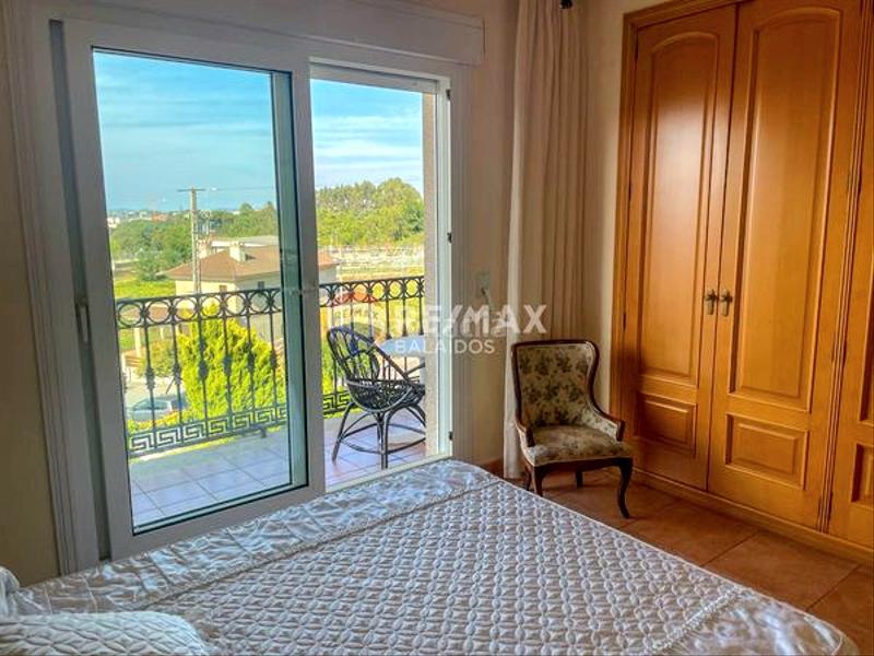 Foto d5df0298-7bba-4209-9166-56c35fdaf2f4. Maison jumelée avec chauffage parking dans Sanxenxo pueblo Sanxenxo