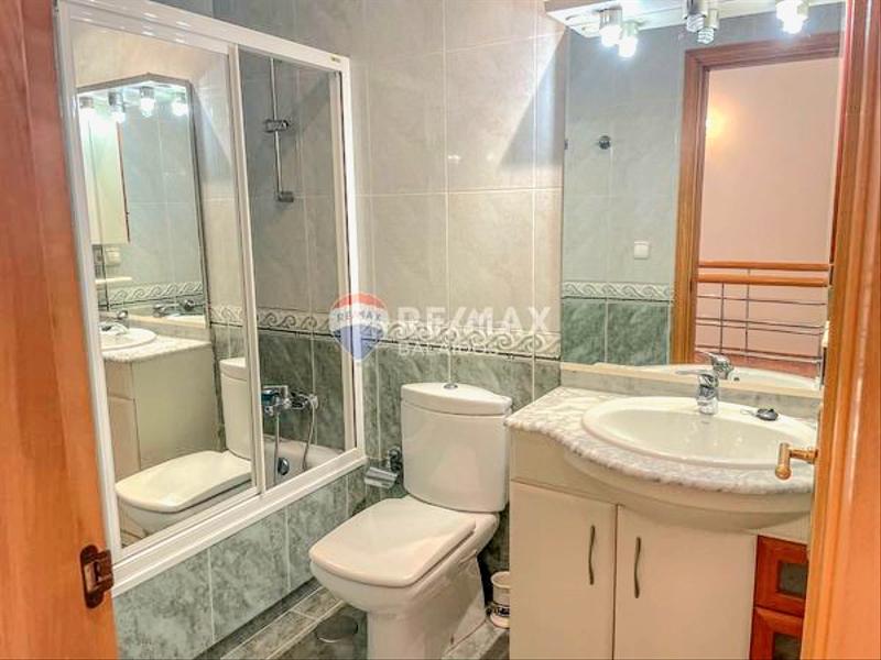 Foto f5770b8d-27c7-4352-9eca-d5888c4dda66. Maison jumelée avec chauffage parking dans Sanxenxo pueblo Sanxenxo