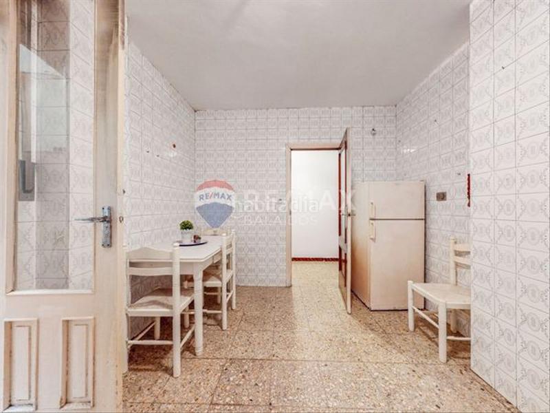 Foto 503852a7-345f-4323-ad4e-210e6bbc9306. Piso en Teis Vigo