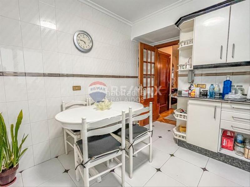 Foto 2048e692-5e31-4080-a98d-235b111f4356. Appartamento con riscaldamento parcheggio in As Travesas - Balaidos Vigo