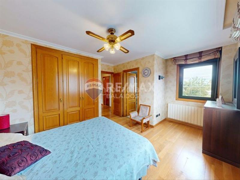 Foto 8e84d596-b6d5-4b90-87c1-da2ee6c456d7. Casa con riscaldamento parcheggio in Alcabre Vigo