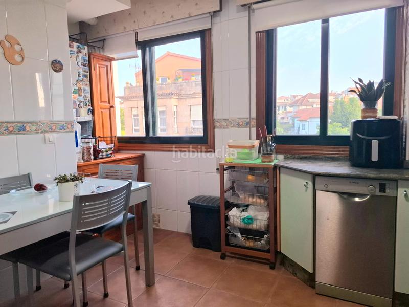 Foto dad83bdf-2e41-4466-bcb4-b9c7f09fed9a. Etagenwohnung mit heizung parking in Alcabre Vigo