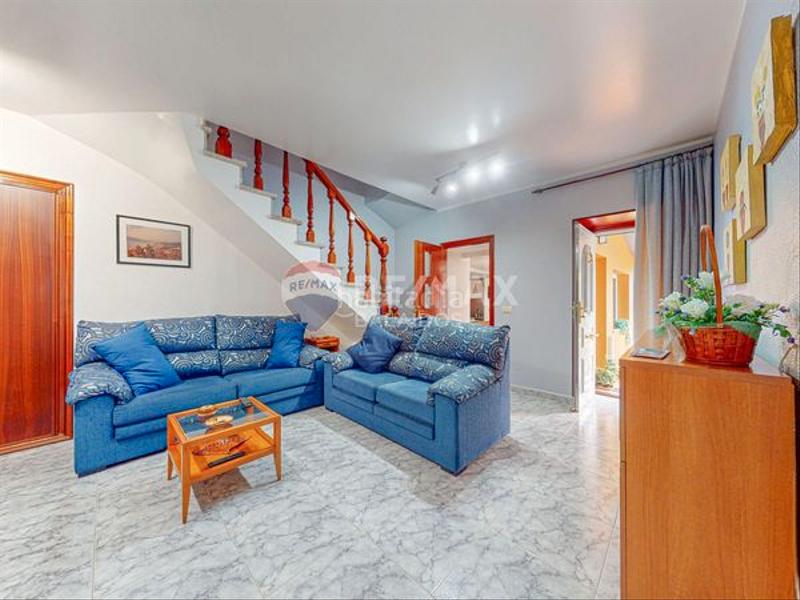 Foto b6576fce-2321-489b-b4aa-949af15045e1. Casa adossada amb calefacció aparcament a Sardoma - Castrelos Vigo