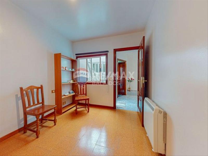 Foto 8201dccd-42df-4517-bb59-6a2a97dbdc66. Semi detached house with heating parking in Sardoma - Castrelos Vigo