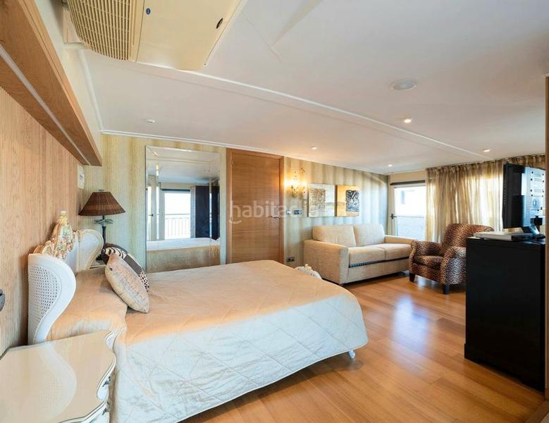 Foto a0b99757-4842-4b02-b37e-69c69e54eaae. Dúplex amb calefacció aparcament a Plaza España - Corte Inglés Vigo