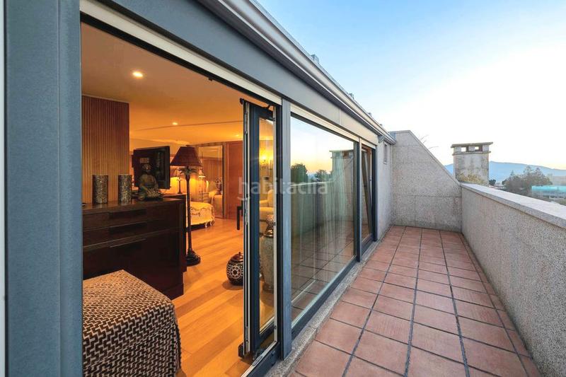 Foto e947e8c1-6ba2-4631-a43b-e7824b39d203. Dúplex amb calefacció aparcament a Plaza España - Corte Inglés Vigo