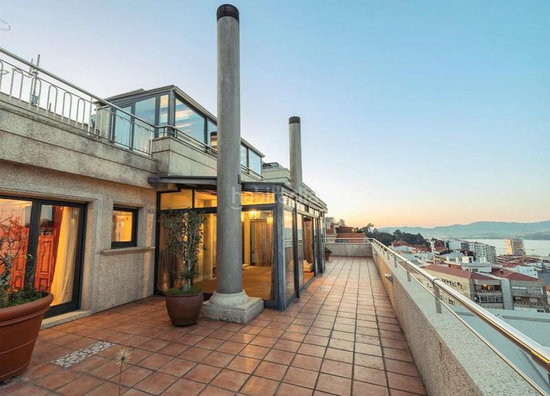 Foto f40ba089-58b1-41ce-a427-ca0dd926964a. Dúplex amb calefacció aparcament a Plaza España - Corte Inglés Vigo