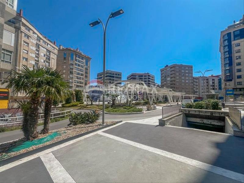 Foto dc206452-1a3e-4016-a75a-fa7fb948f8d6. Zweistöckige wohnung mit heizung parking in Plaza España - Corte Inglés Vigo