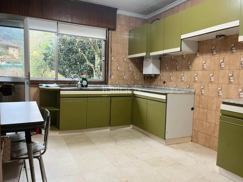 Foto 5c2c22b6-22ba-4bb3-8248-ae17ed2cf503. Towny house with parking in Valadares - Beade Vigo