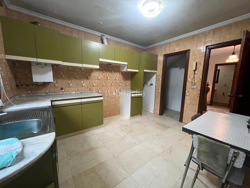 Foto 9fac208c-5fed-4afe-b3c9-9264bf759bda. Towny house with parking in Valadares - Beade Vigo