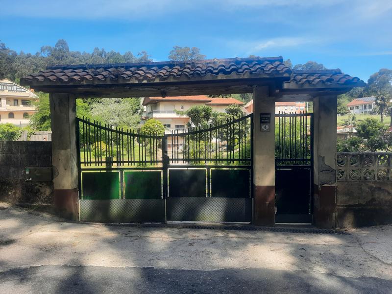 Foto fee101a1-4a6e-40eb-bcd2-87093d46d177. Towny house with parking in Valadares - Beade Vigo