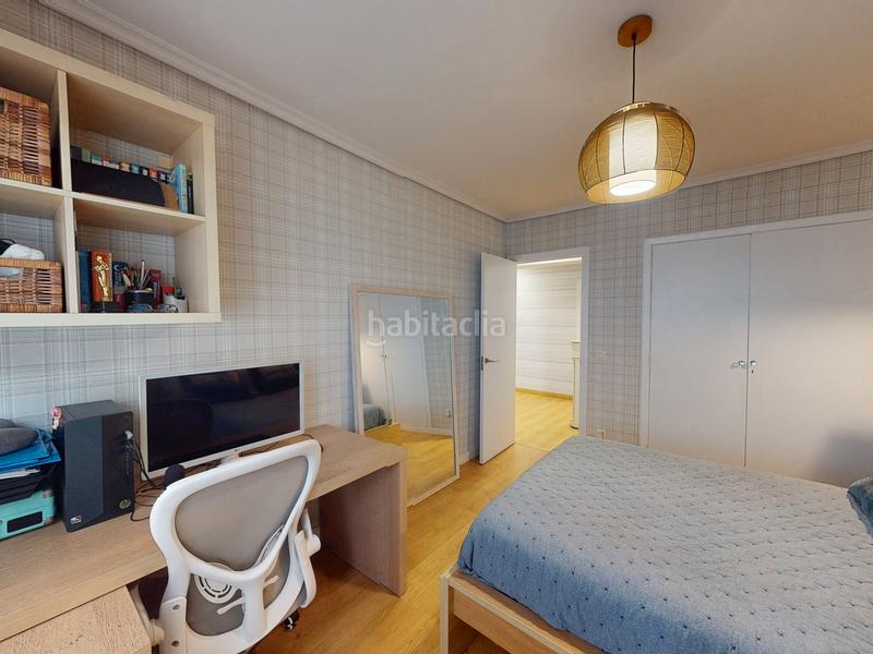 Foto 72c3ac6d-b775-4401-8e0b-1877a5420f76. Appartamento con riscaldamento parcheggio in Plaza Independencia Vigo