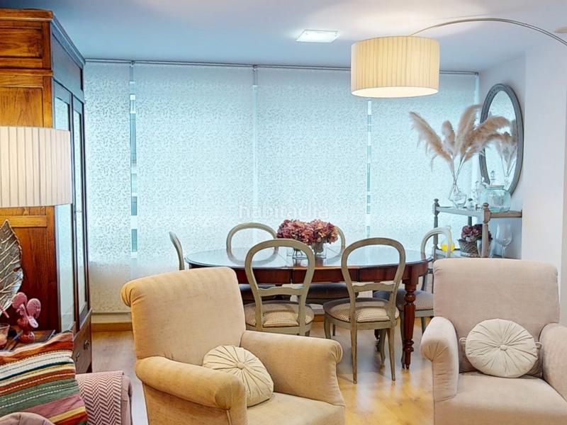 Foto 0ba54d23-dad2-4499-ae3e-8b97f92c0e44. Flat with heating parking in Plaza Independencia Vigo