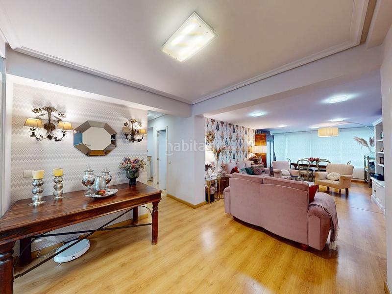 Foto d44a6586-55aa-4c4f-b6e9-4721a469367d. Flat with heating parking in Plaza Independencia Vigo