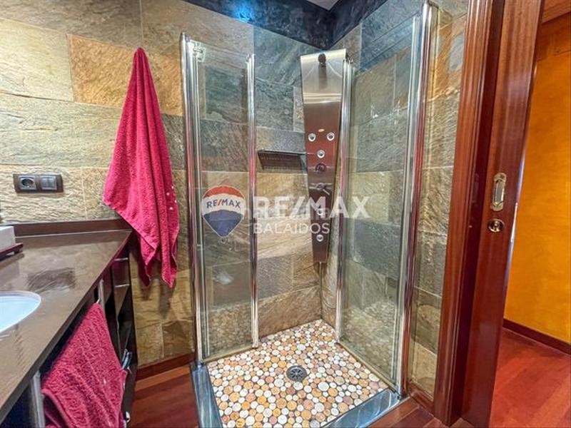 Foto f42c8e77-e9da-40c3-83d6-572dfd8e9ff9. Etagenwohnung mit heizung in O Castro Vigo