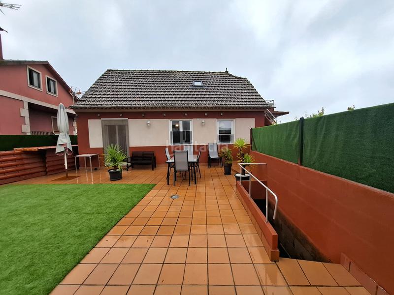 Foto b62cf2ac-844d-43df-9409-cc1d481beee5. House with heating parking in Valadares - Beade Vigo