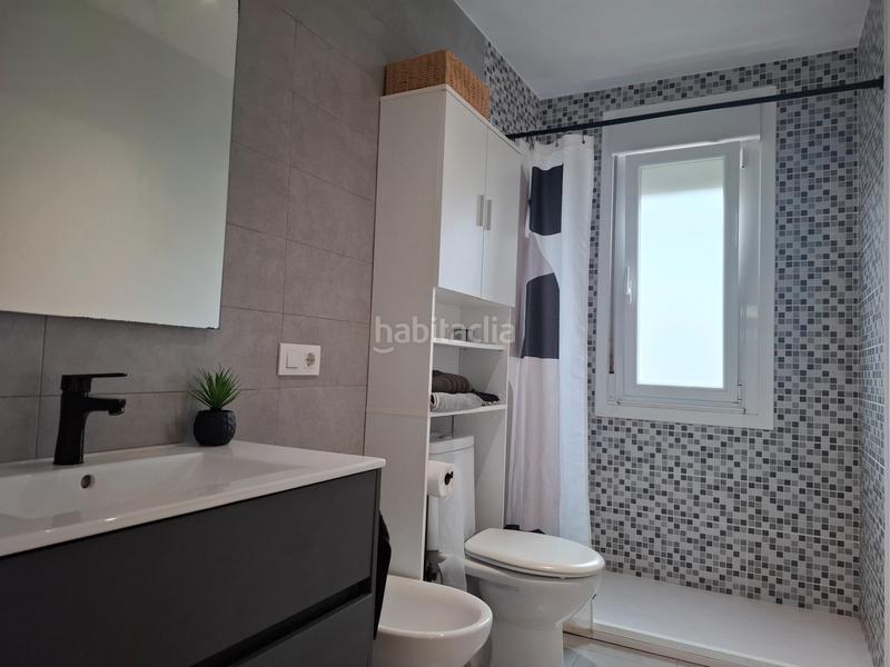 Foto 276560cf-8f57-4a02-b9ce-59991f8cf5b8. Maison avec chauffage parking dans Valadares - Beade Vigo