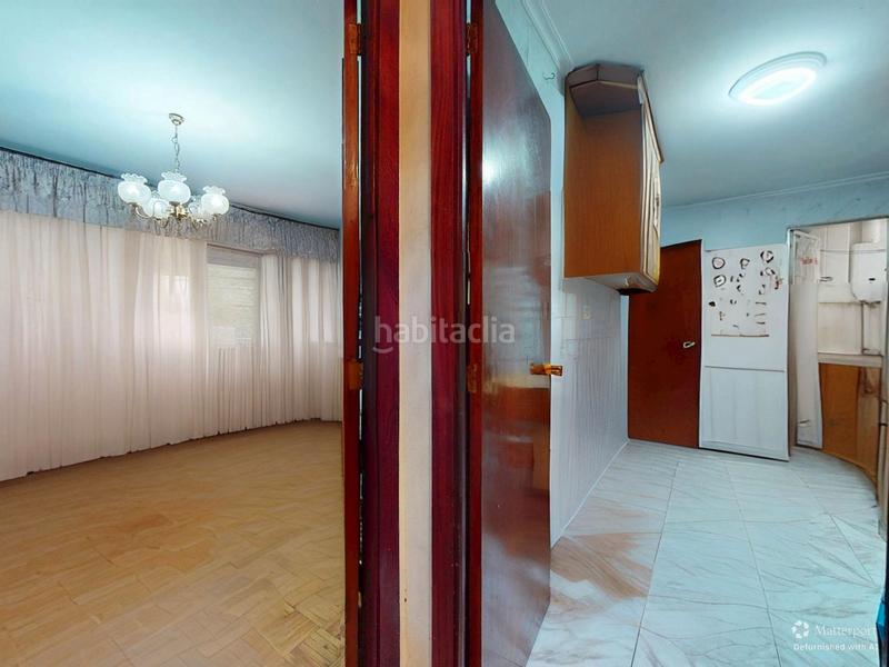 Foto f3874017-b4d0-46ba-8c33-8fc7398ade01. Flat with heating parking in O Castro Vigo