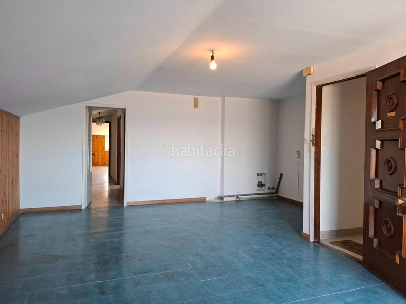 Foto 202362de-6a12-4745-8851-9055f77204b9. Zweistöckige wohnung mit heizung parking in Fátima Vigo