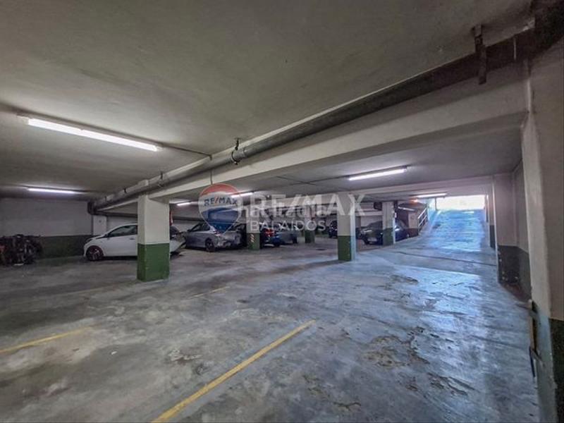 Foto bddbcb30-3d95-49c3-94c2-5a1503d296c2. Zweistöckige wohnung mit heizung parking in Fátima Vigo