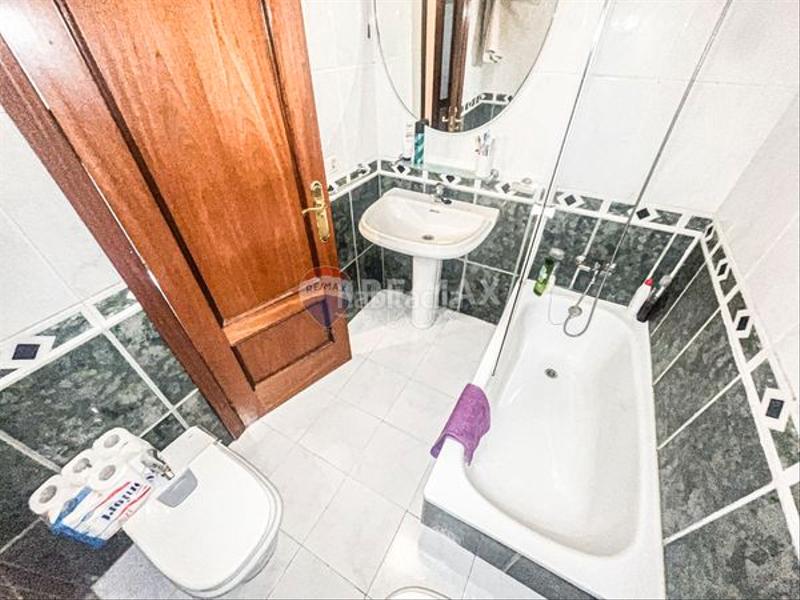 Foto 383527cd-b366-4cad-9de1-95084cfd820f. Duplex with heating parking in Camelias - Pi y Margall Vigo