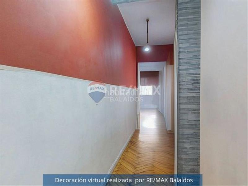 Foto a8da69af-a47f-4054-8cef-51cee6de2c22. Piso en Plaza de la industria Vigo