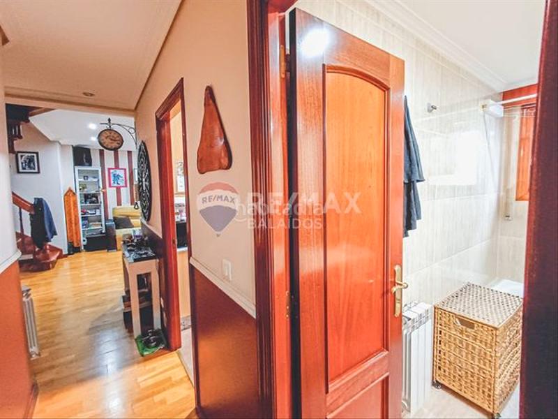 Foto 3abd5526-9bd0-478b-a94c-98ee7f650fec. Duplex avec chauffage parking dans Alcabre Vigo