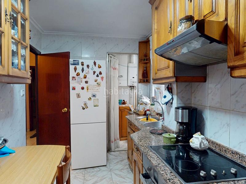 Foto d8dbb732-c42e-4fff-af52-a1d04635d6b8. Etagenwohnung mit parking in O Castro Vigo