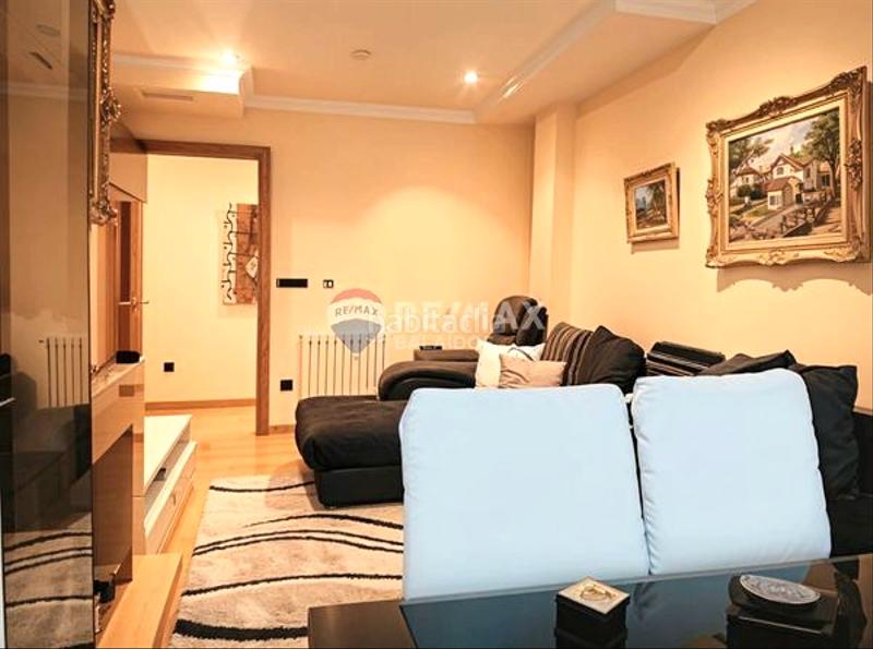 Foto 64b1dfee-5919-400e-aa46-698450cd70bd. Flat with heating parking in As Travesas - Balaidos Vigo