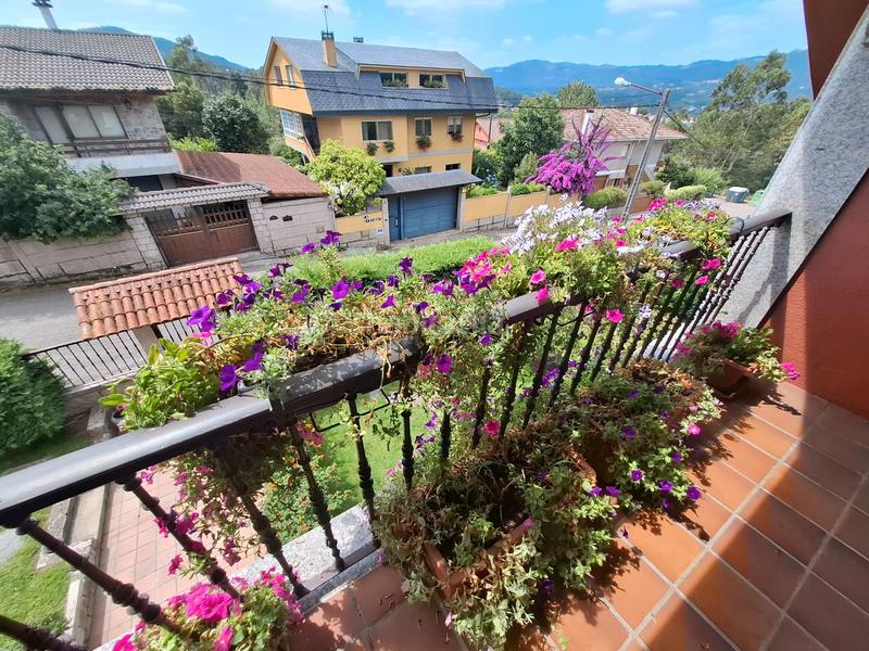 Foto 5ae06f91-e0dc-4483-b68b-0b97cf3d57d3. Casa con camino riscaldamento parcheggio piscina in Porriño (O)