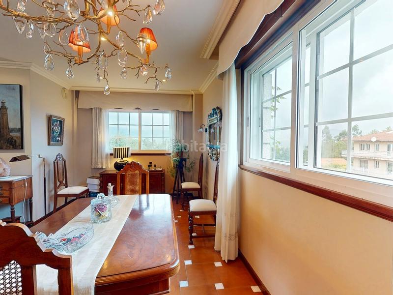 Foto b83836d5-8361-481f-b06d-c6544d2c8e50. Casa con camino riscaldamento parcheggio piscina in Porriño (O)