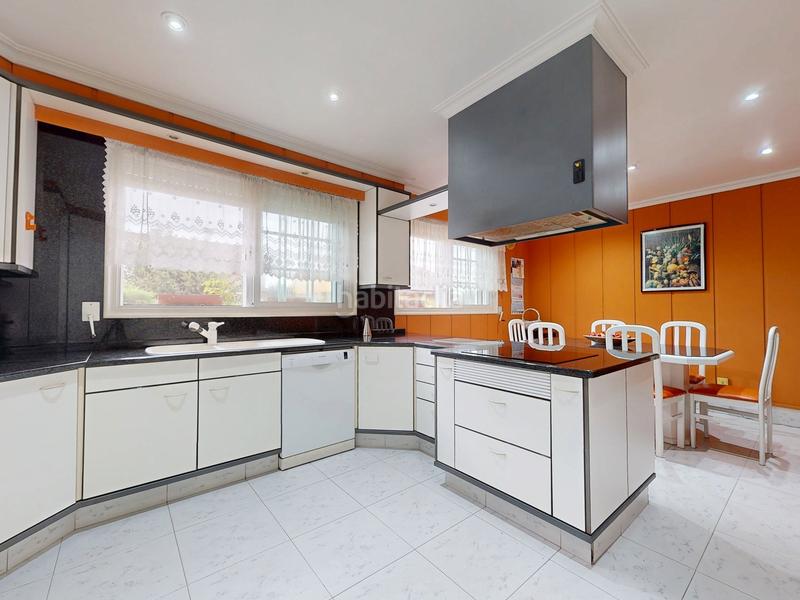 Foto 02d25cff-ff33-41de-85fd-50ae3392ddbc. Haus mit kamin heizung parking pool in Porriño (O)