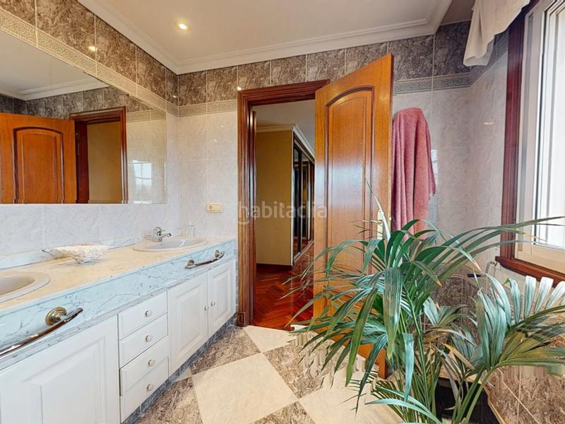 Foto 0ce45d46-607d-4a74-afda-be2518f315d0. Haus mit kamin heizung parking pool in Porriño (O)