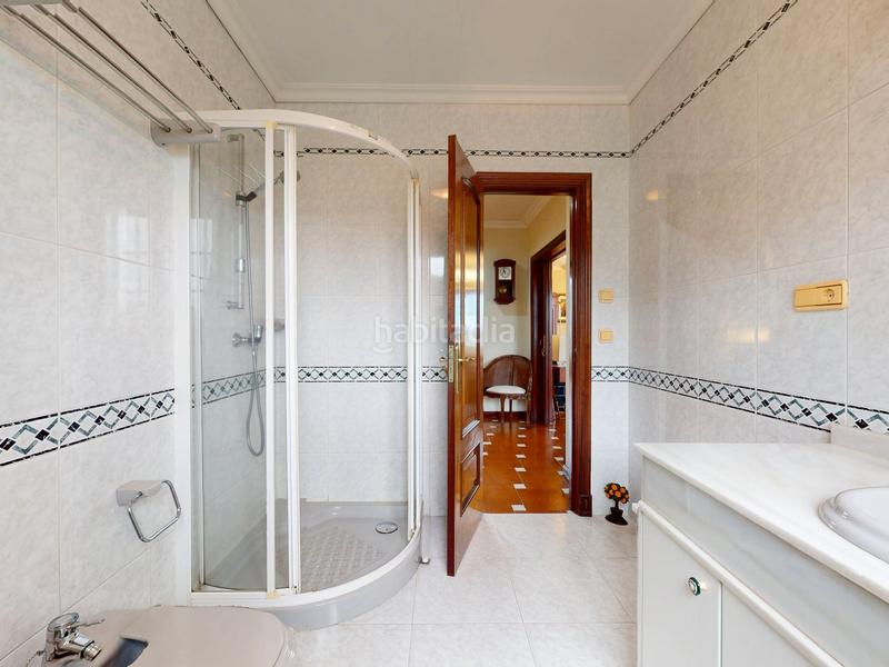 Foto 393a7fc4-287e-41e1-9318-6590273e875a. Haus mit kamin heizung parking pool in Porriño (O)