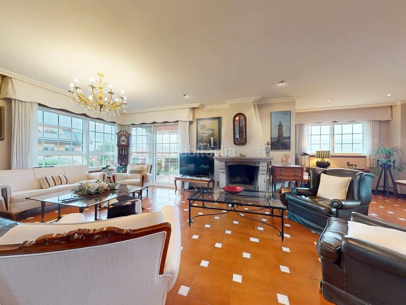 Foto 3c7bd49c-8509-455e-9343-57225ef20ba9. Haus mit kamin heizung parking pool in Porriño (O)