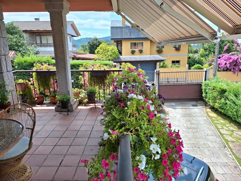 Foto 8dce45a6-3e4b-41d0-b301-6e3f35077cc8. Haus mit kamin heizung parking pool in Porriño (O)